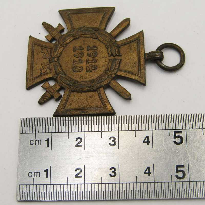 WW1 German Hindenburg cross with swords