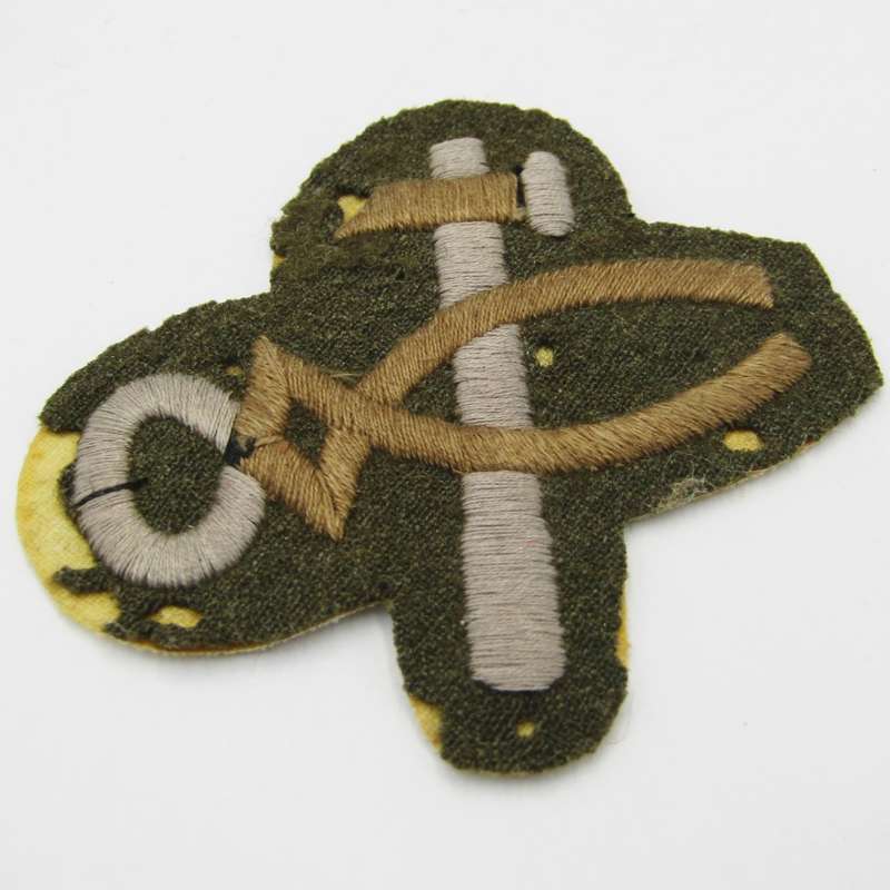 British Army Artificer cloth trade badge