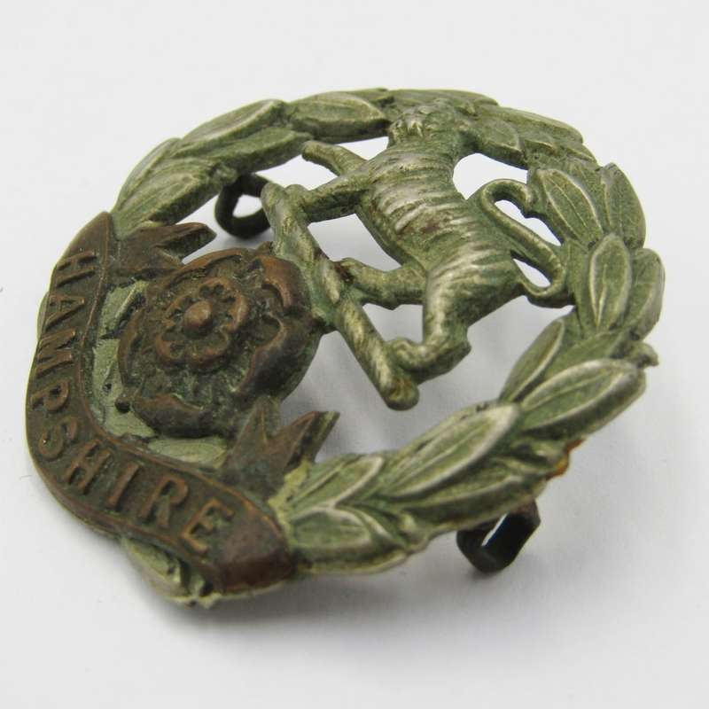 British Army Hampshire regiment cap badge
