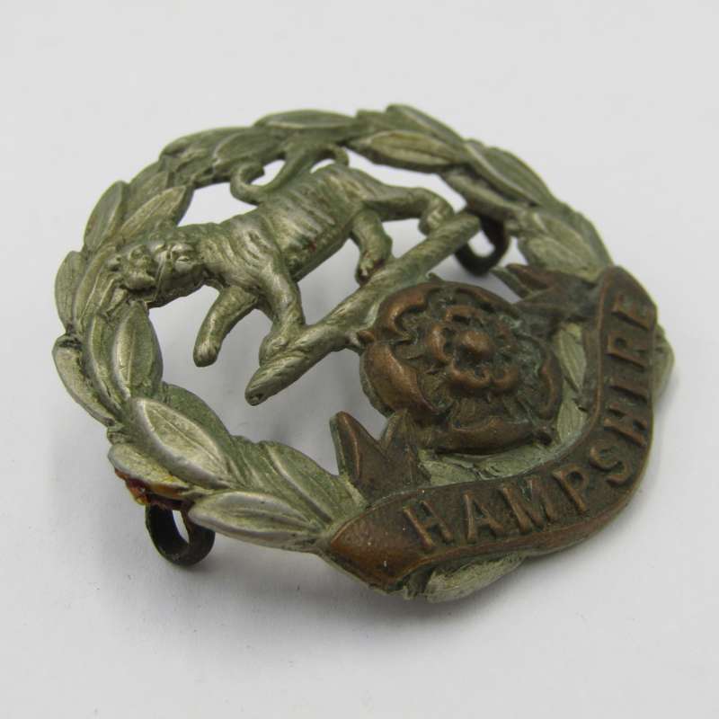 British Army Hampshire regiment cap badge