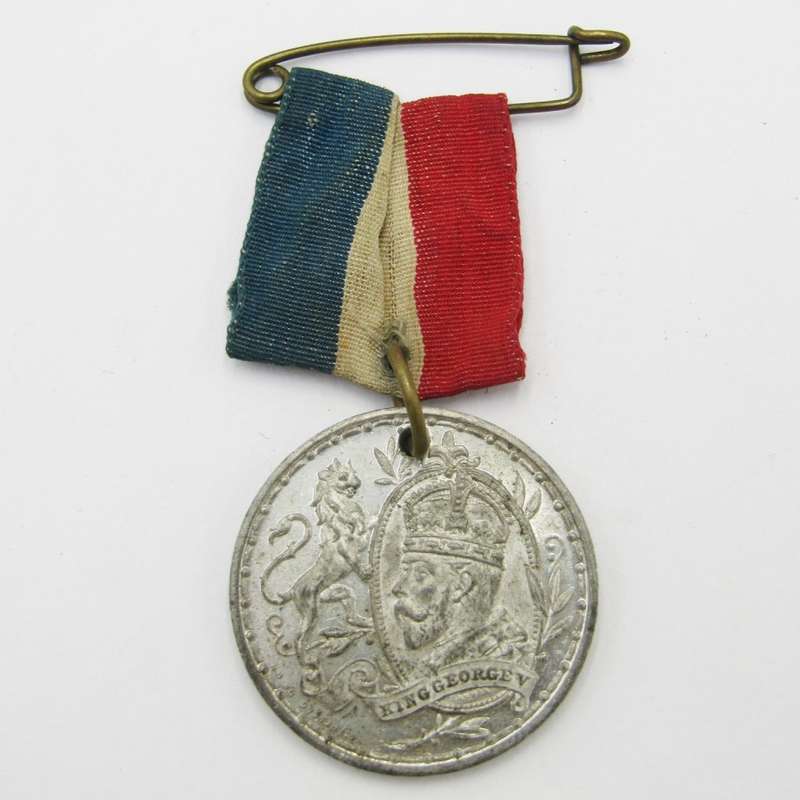 King George V 1911 coronation medallion