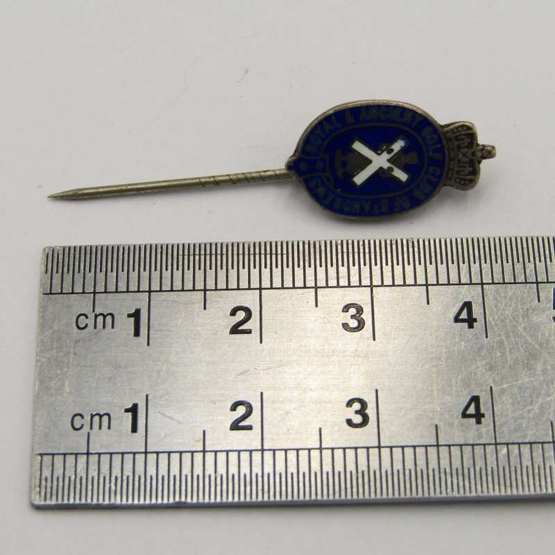 Royal and Ancient Golf club of St. Andrews silver pin badge