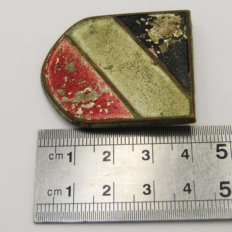 WW2 German Afrika korps pith helmet badge