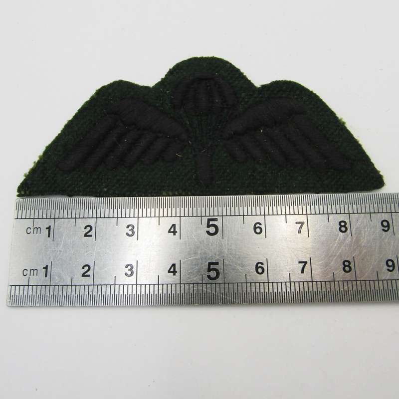 British Royal Green Jackets cloth parachute wings