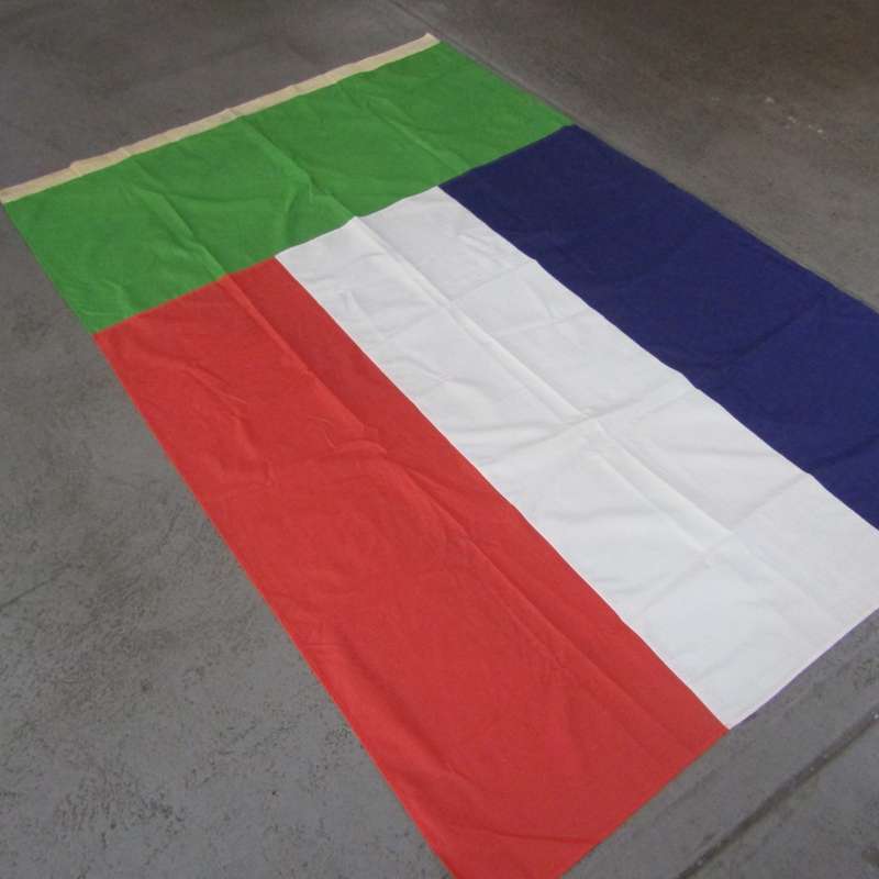 Large ZAR vierkleur glag 180 cm x 120 cm - excellent condition