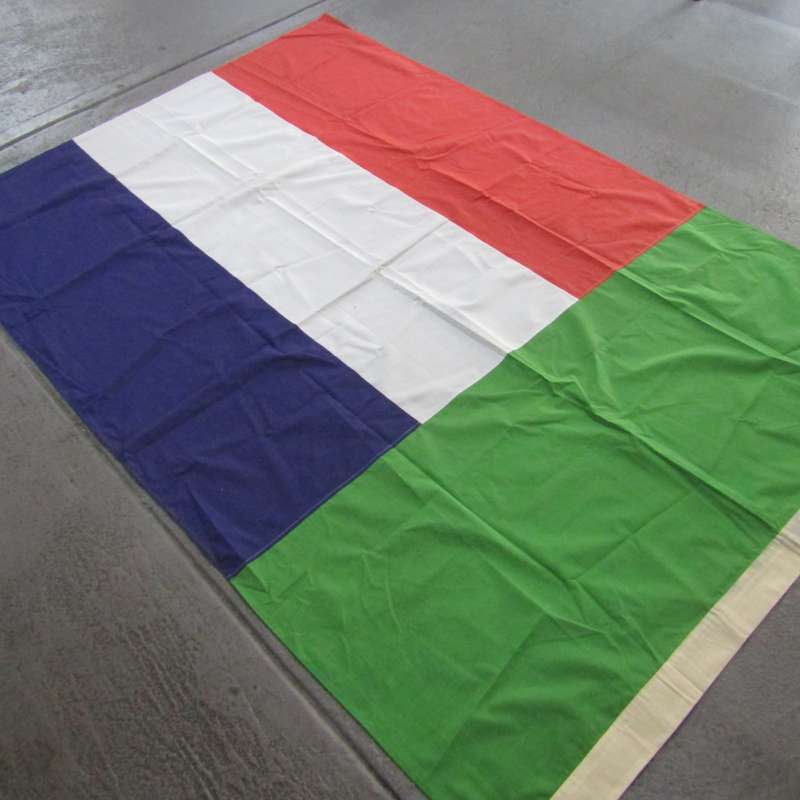 Large ZAR vierkleur glag 180 cm x 120 cm - excellent condition