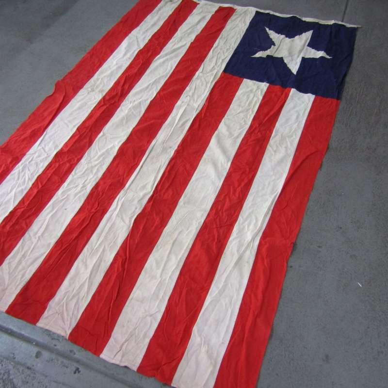 Large Liberia Flag 210 cm x 127 cm - `Fiesta` on Badge
