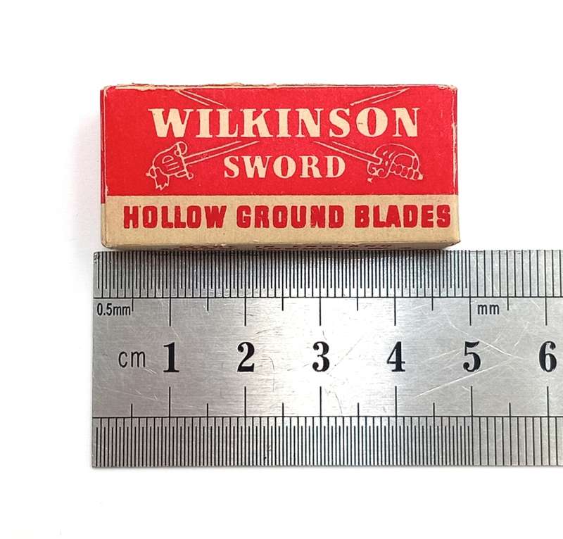 Lot of 4 Packs of Wilkinson W23 Hollow Ground blades - Brand new