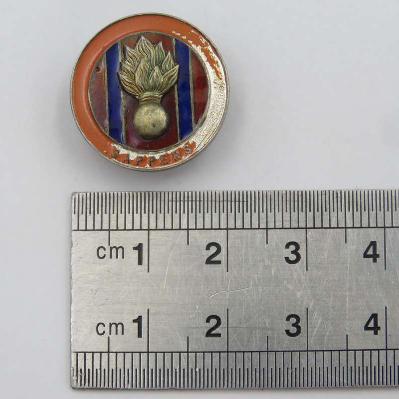 SA Engineers Corps ( SAPPERS) sterling silver button  badge #2663
