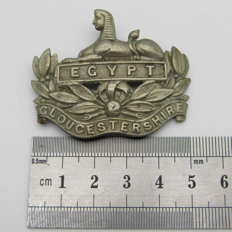 Royal Gloucestershire regiment cap badge