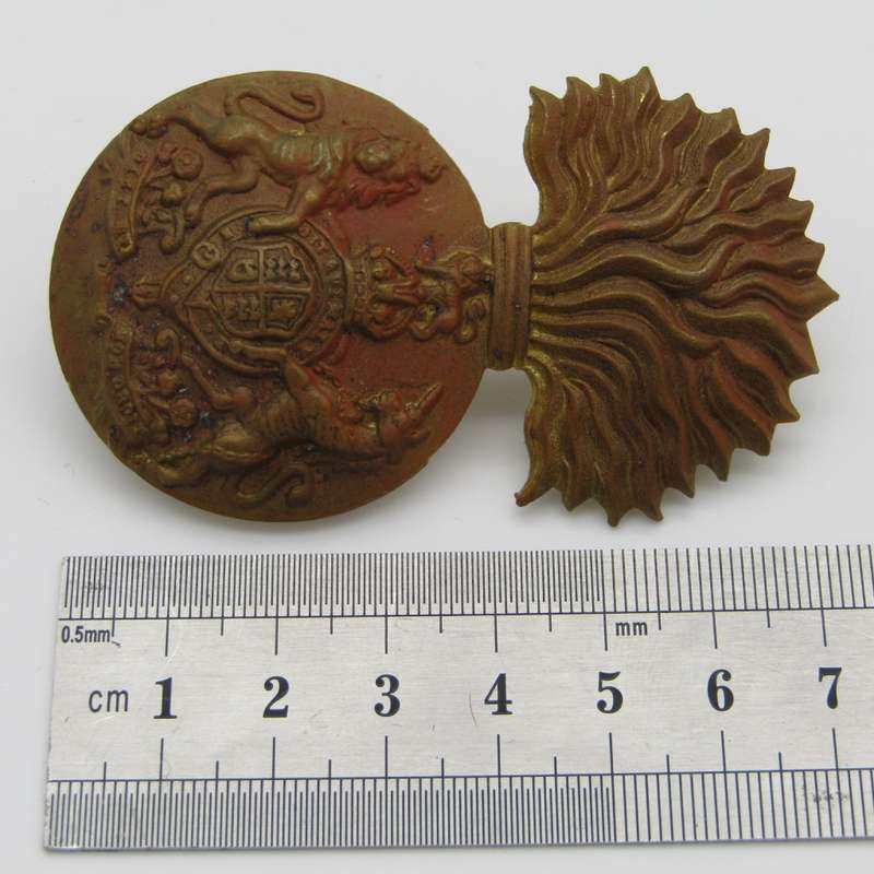 WW2 Royal Scots Fusiliers cap badge