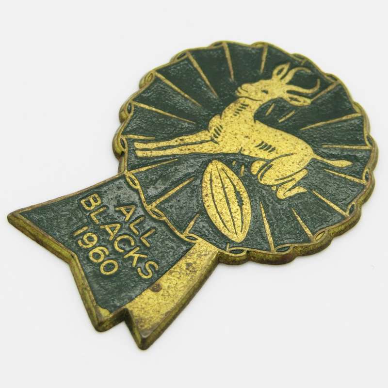 Rugby 1960 All Blacks / Springboks metal badge - no pin