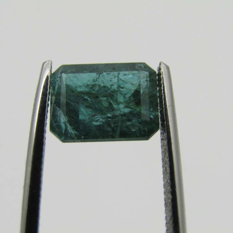 Bluish Green natural Emerald of 2,23 carat - Heavily Included certificate by Gemlab