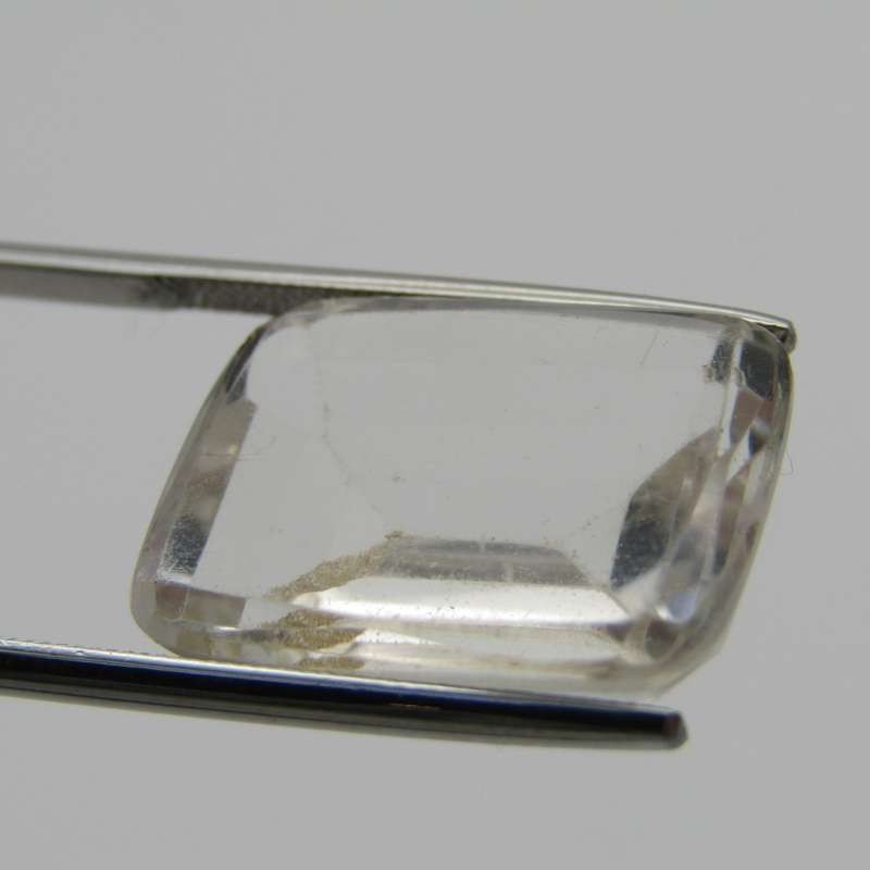 Large Citrine of 20,74 carat - cushion cut light toned yellow