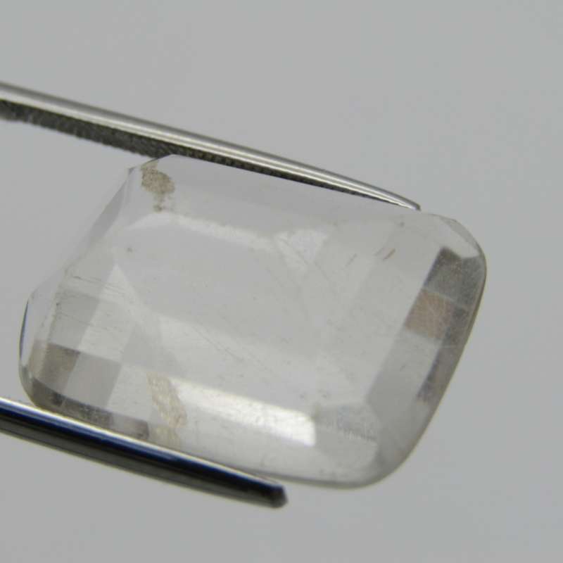 Large Citrine of 20,74 carat - cushion cut light toned yellow
