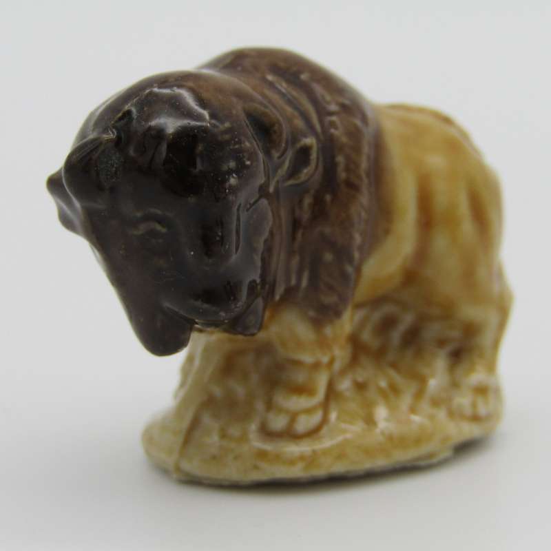 Lot of 6 vintage Wade whimsies figurines