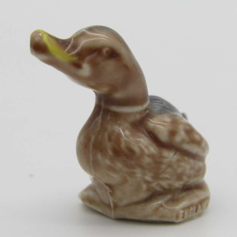 Lot of 6 vintage Wade whimsies figurines