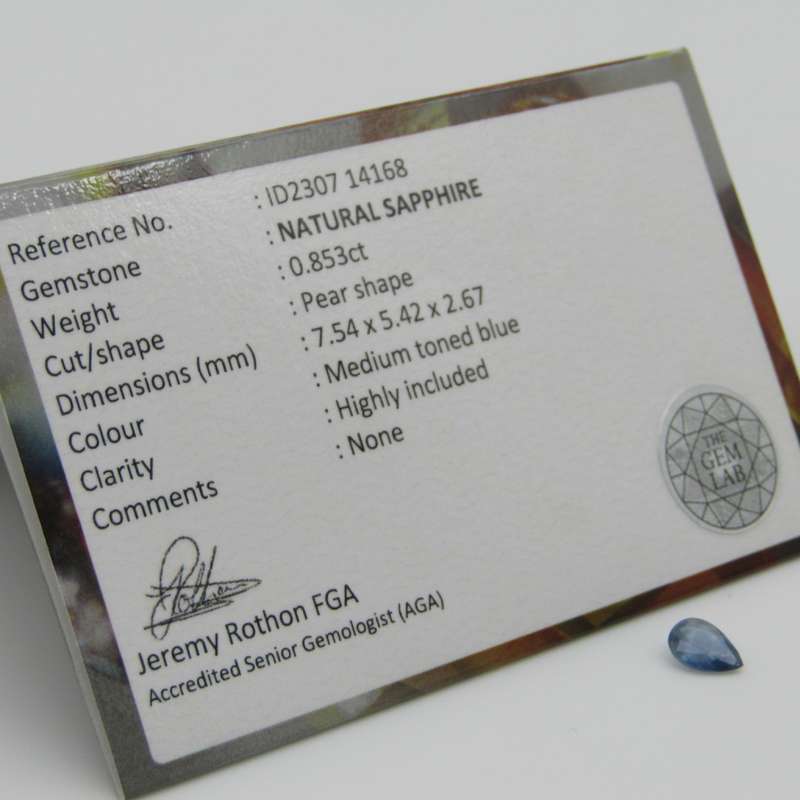 Natural Sapphire of 0,85 carat - pear shape - Medium toned blue with Gemlab certificate