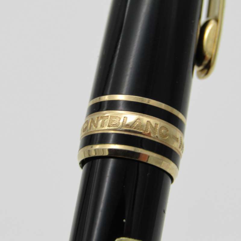 Mont Blanc Meisterstuck roller ball pen in box - serial #KB251343