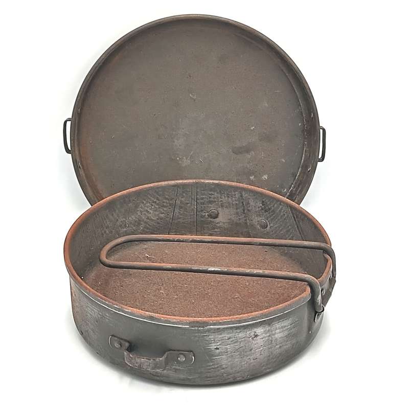 WW2 RAF round cavalry pattern tin pan