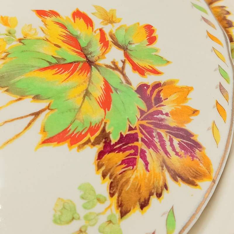 Vintage Grindley Creampetal bowl with lid