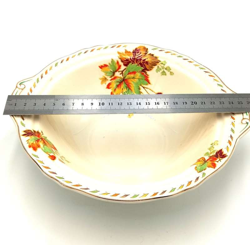 Vintage Grindley Creampetal bowl with lid