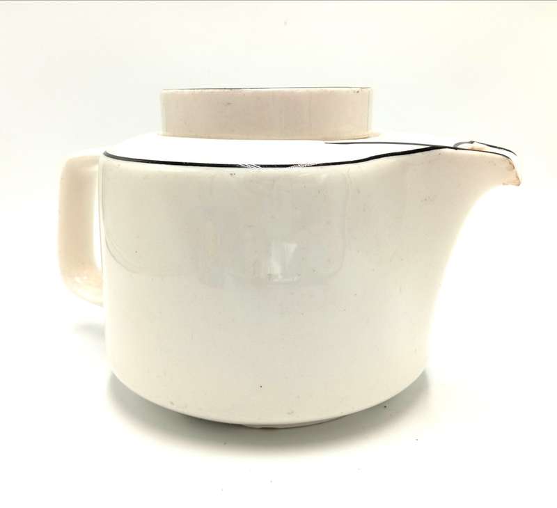 SADF 32 Battalion porcelain teapot - chips on spout