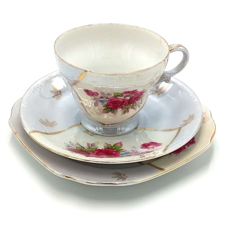 Vintage Joyale fine china 18-piece porcelain tea set