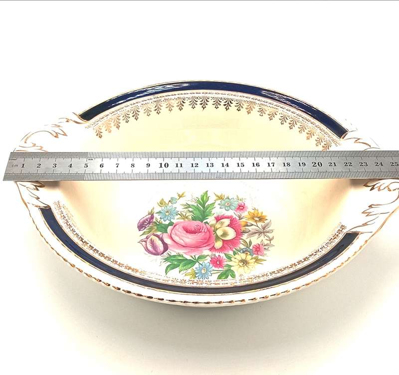 Beautiful Simpsons Potteries porcelain bowl with lid
