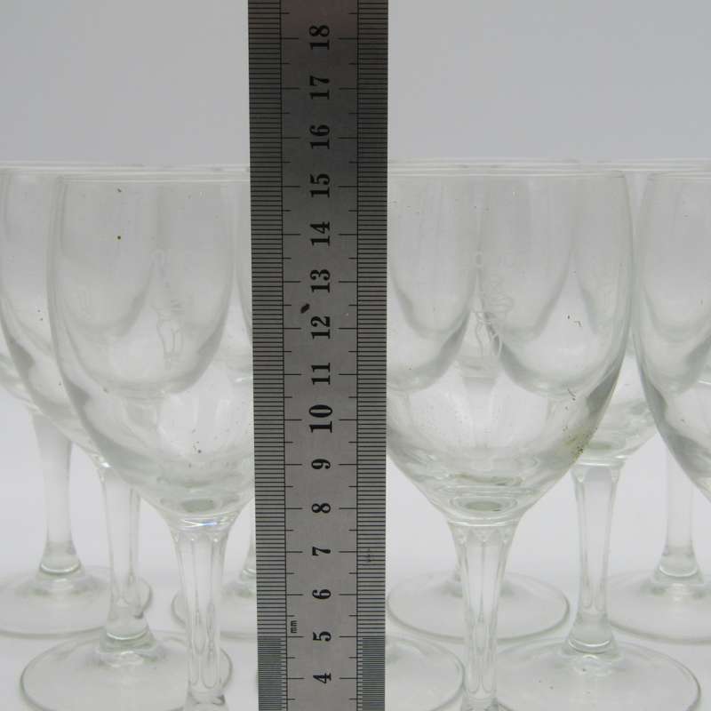 Lot of 12 Sonop Hostel University of Pretoria wine glasses in original box