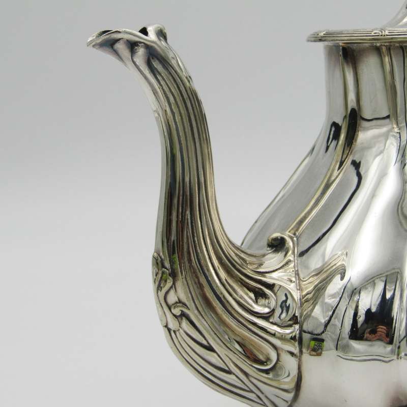 Vintage silverplated teapot - excellent condition