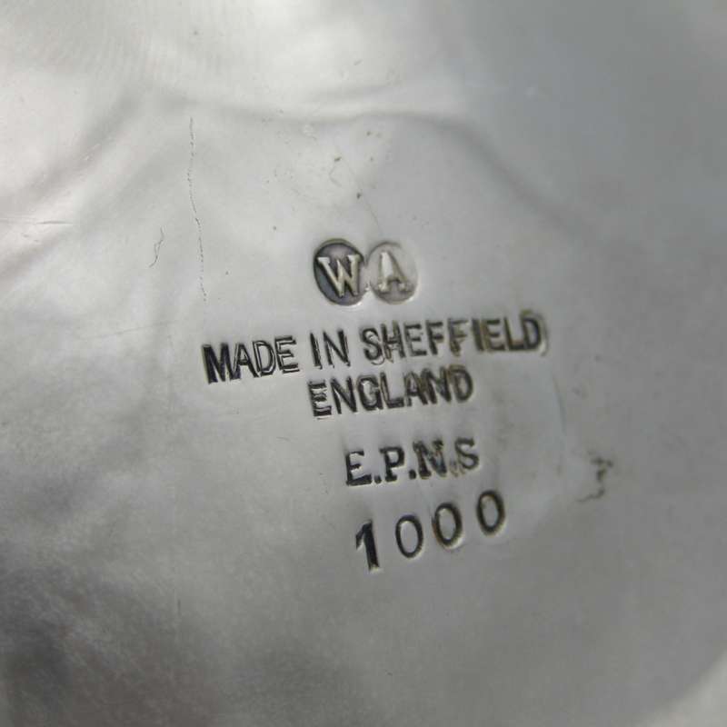 Vintage silverplated teapot - excellent condition