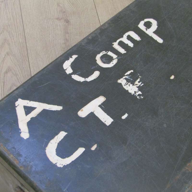 Old SA Army steel trunk ( 68 cm x 40 cm x 30 cm )