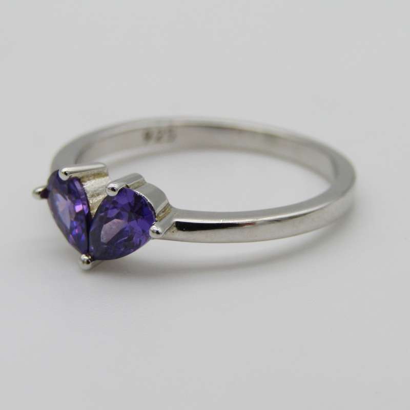 Sterling Silver ring with two teardrop shaped purple stones - Size P - Weighs 2g