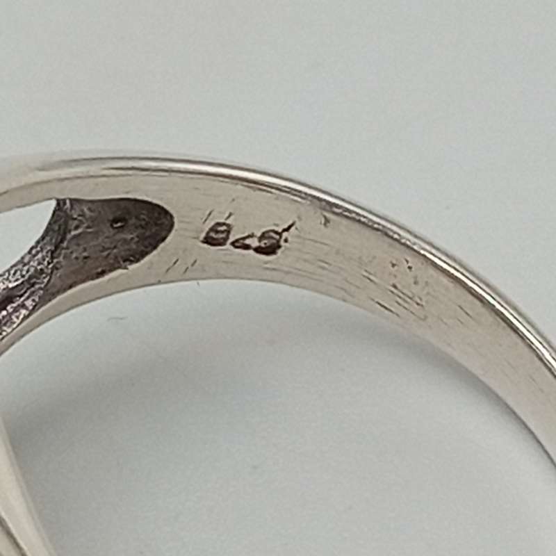 Sterling silver ring with tree design - 3.3g - size P