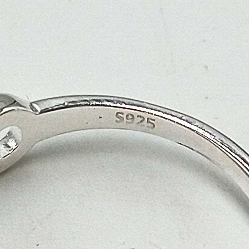 Sterling silver ring with infinity designs - size O - 3g