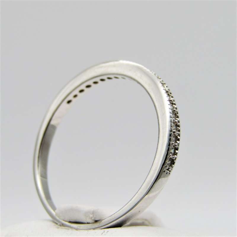 Sterling Silver ring with small clear stones - Size Q