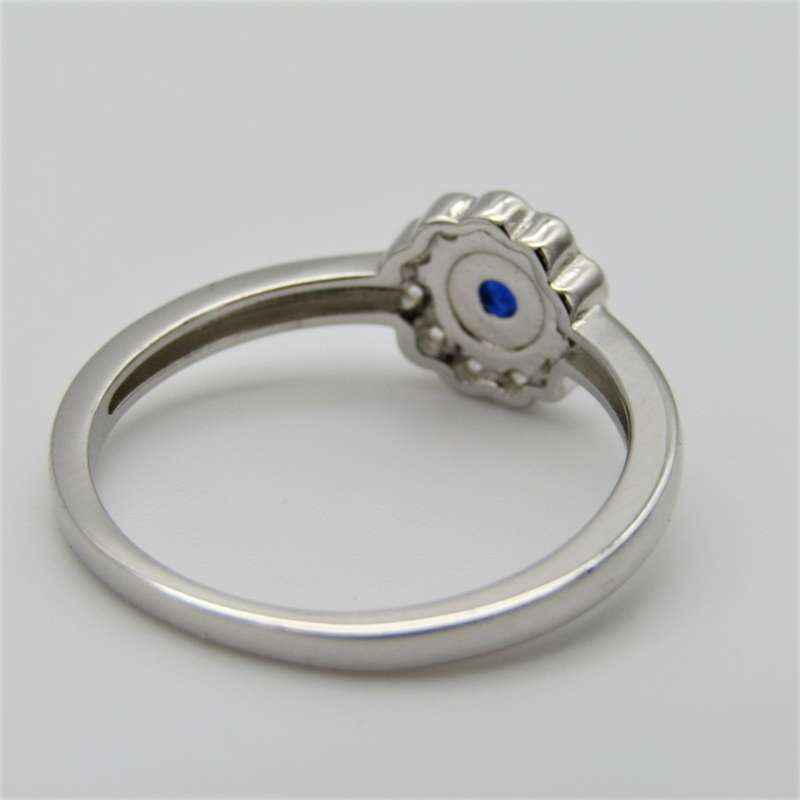 Sterling Silver ring with blue stone - Size R - 2,3g