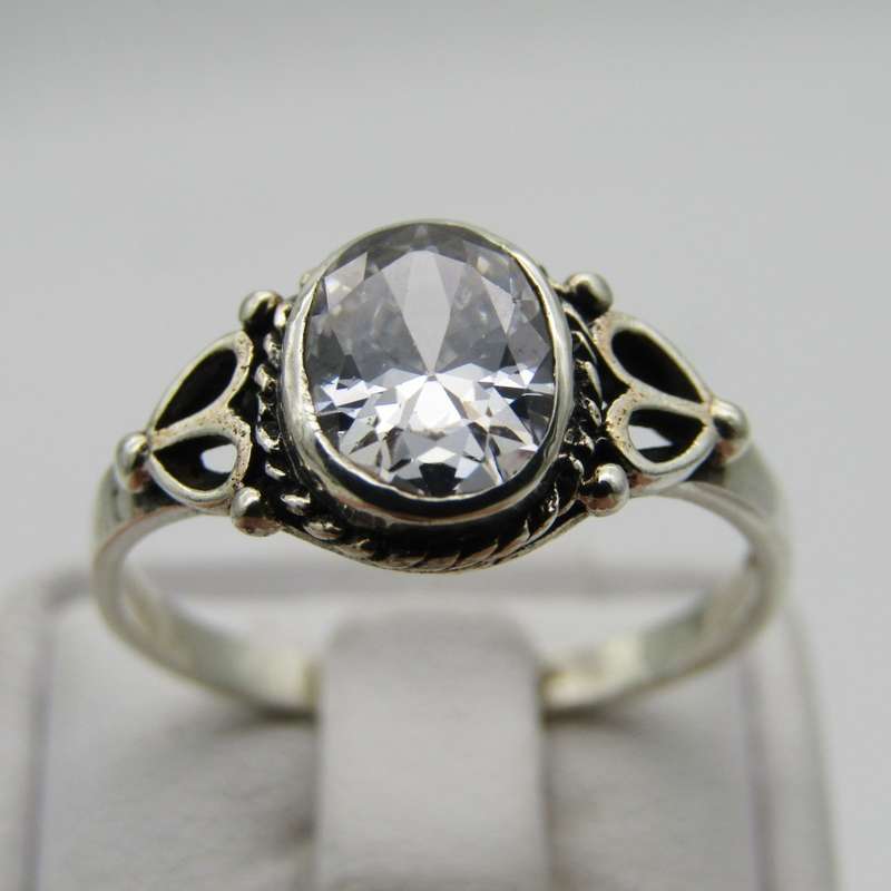 Sterling Silver ring with big clear stone - Size P - 2,5g