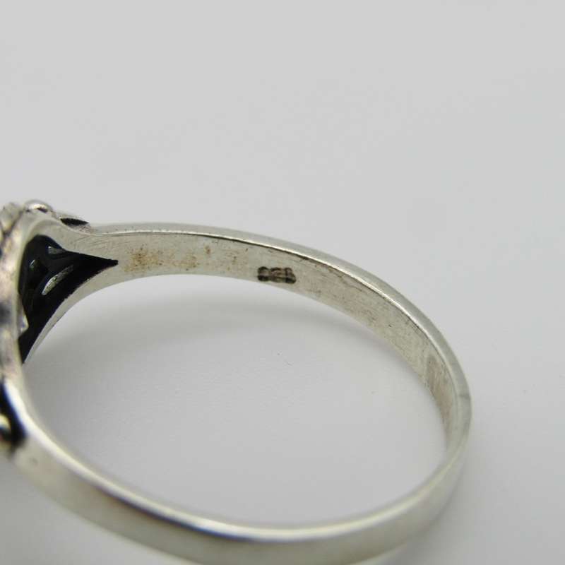 Sterling Silver ring with big clear stone - Size P - 2,5g