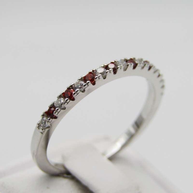 Sterling Silver ring with orange and clear stones - Size Q - 1,9g