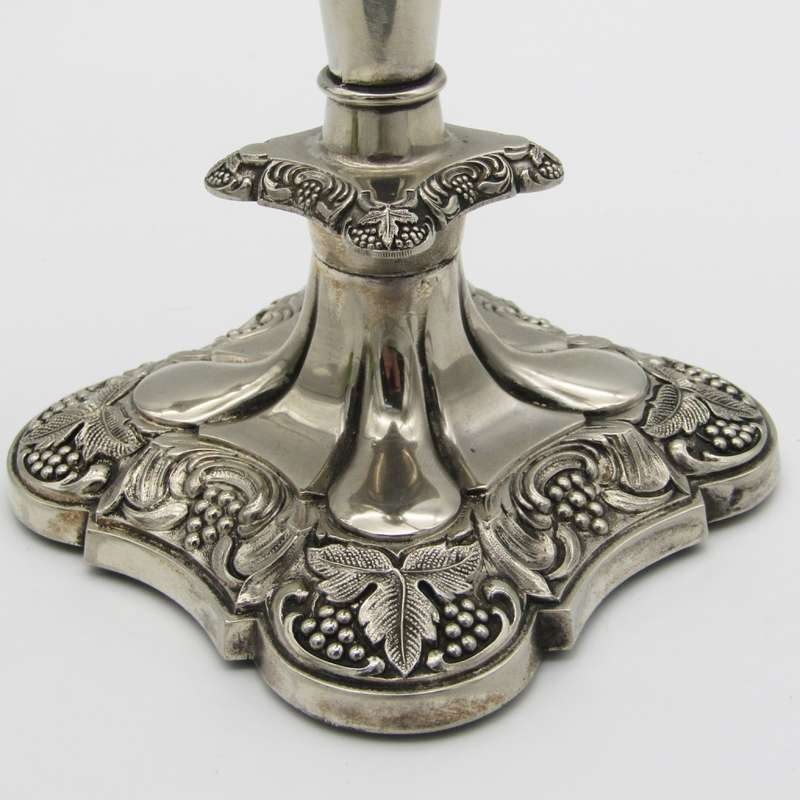 Beautiful silverplated 3 - arm candlestick