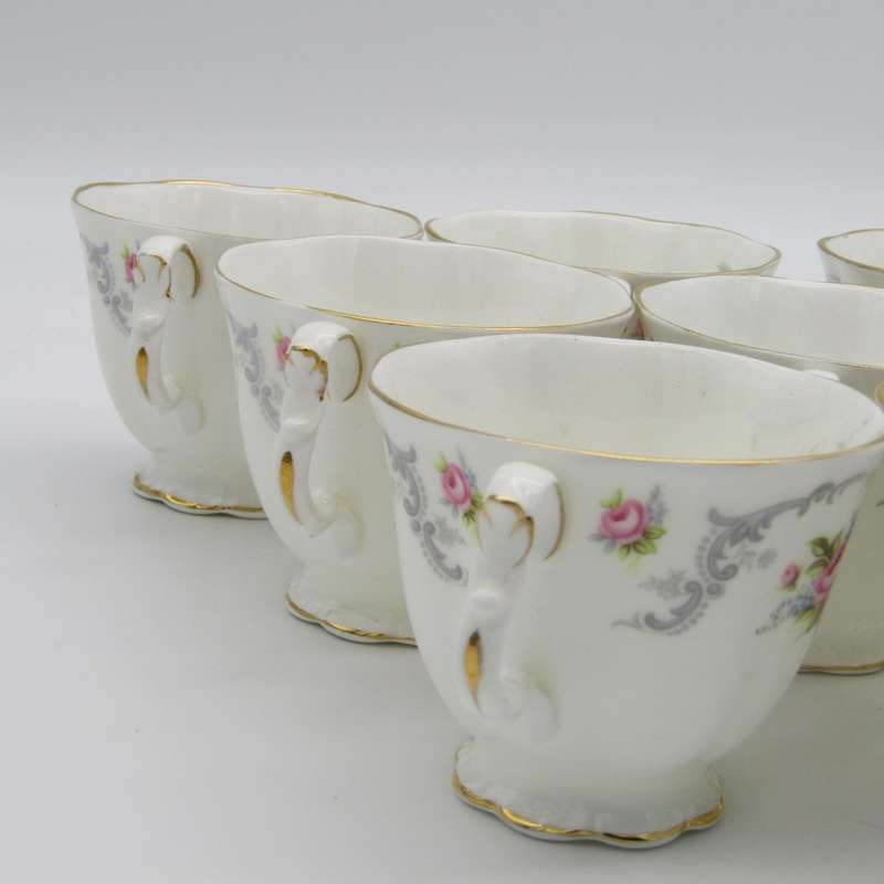 Vintage Royal Albert Tranquillity 41-piece porcelain set