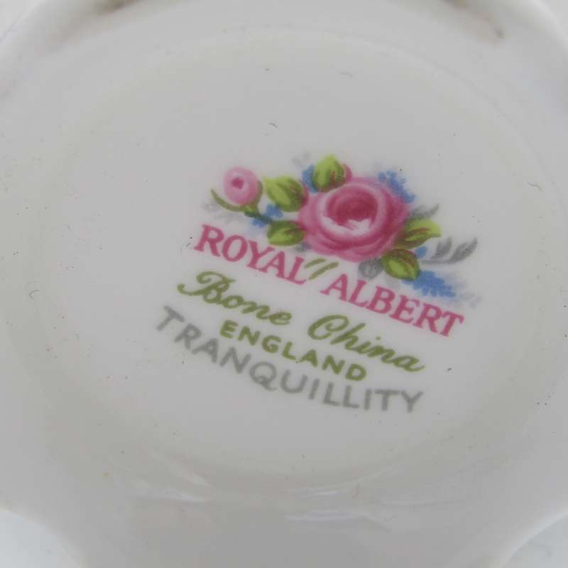 Vintage Royal Albert Tranquillity 41-piece porcelain set