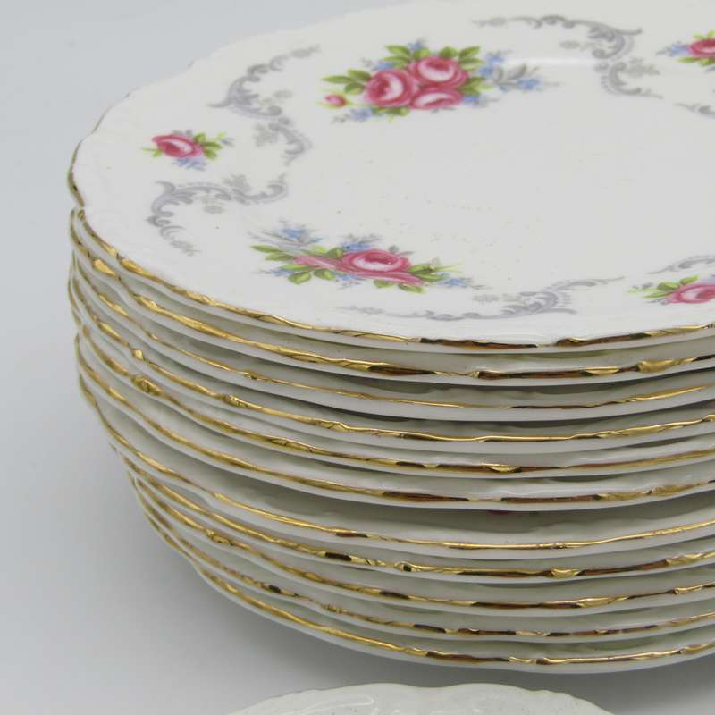 Vintage Royal Albert Tranquillity 41-piece porcelain set