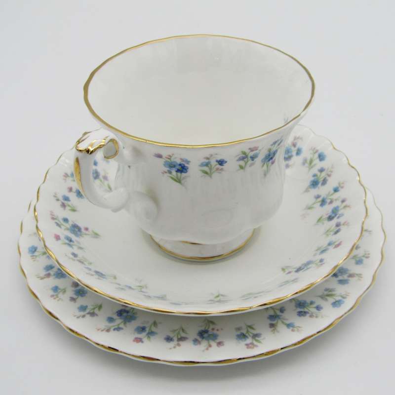 Vintage Royal Albert Memory Lane Porcelain trio