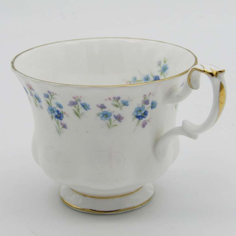 Vintage Royal Albert Memory Lane Porcelain trio