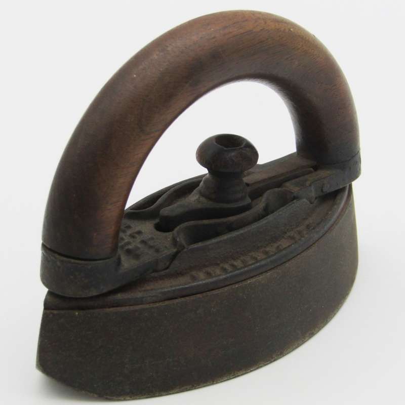 Antique Enterprise No.90 cast iron sad iron with clip-on wooden handle