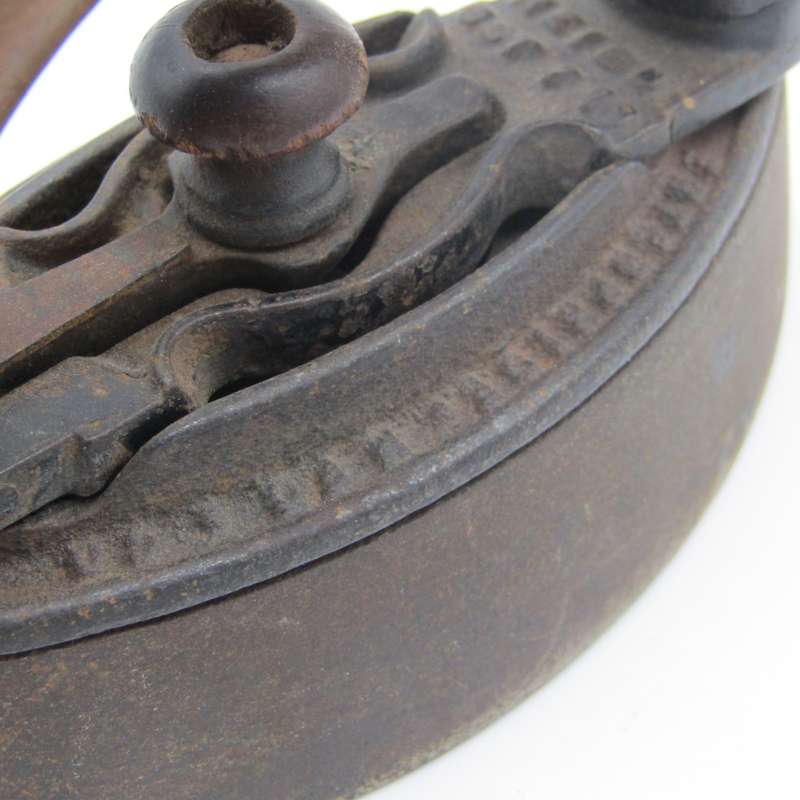 Antique Enterprise No.90 cast iron sad iron with clip-on wooden handle