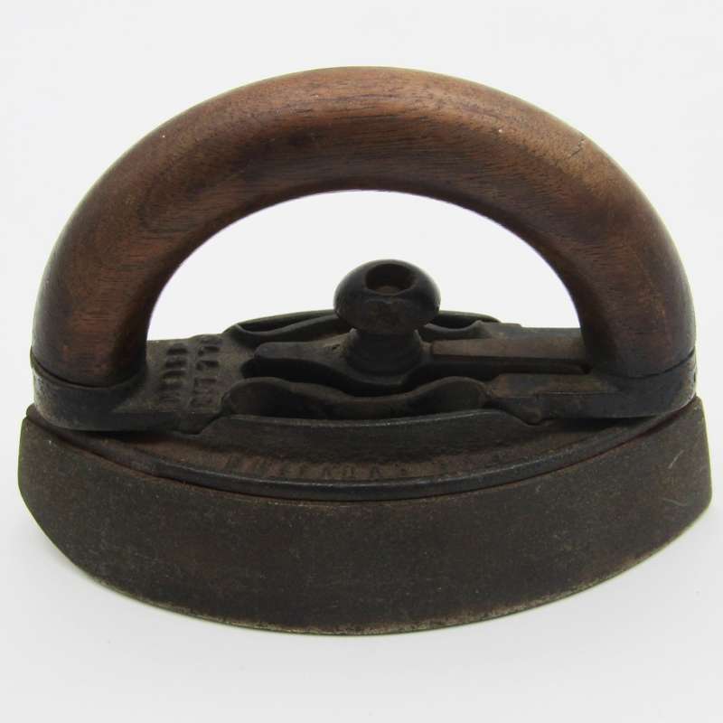 Antique Enterprise No.90 cast iron sad iron with clip-on wooden handle
